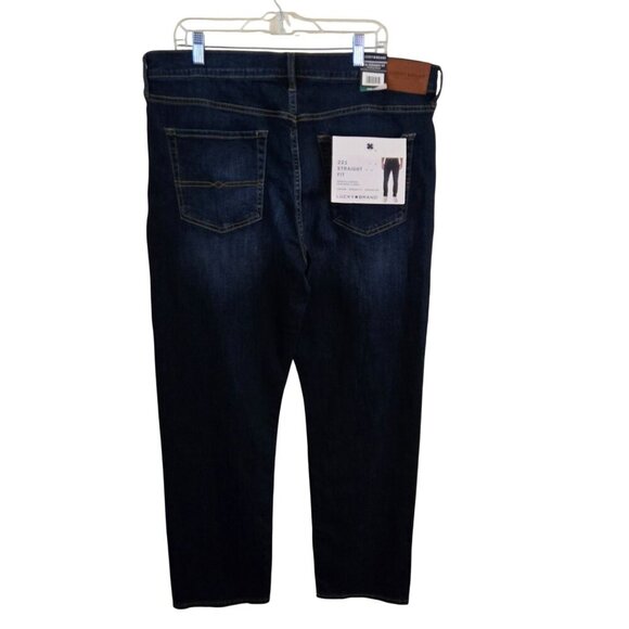 Lucky Brand NWT 221 Straight Fit Dark Wash Jeans 5 Pocket Dark Wash Size 38x32 - Picture 3 of 12